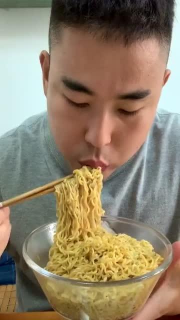 我爱吃泡面在线视频