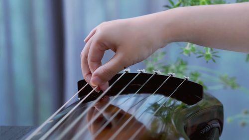 古琴初级入门在线视频,跟随视频轻松掌握古琴演奏技巧